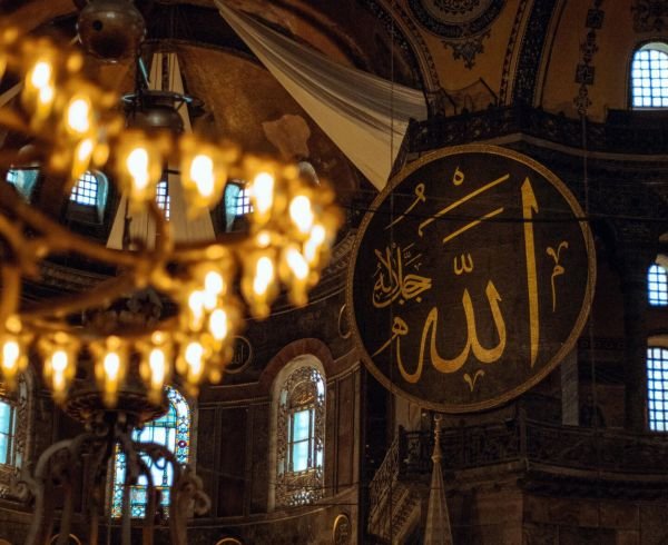 From seasonal décor to live engagement activities, AA Events delivers ramadan celebrations